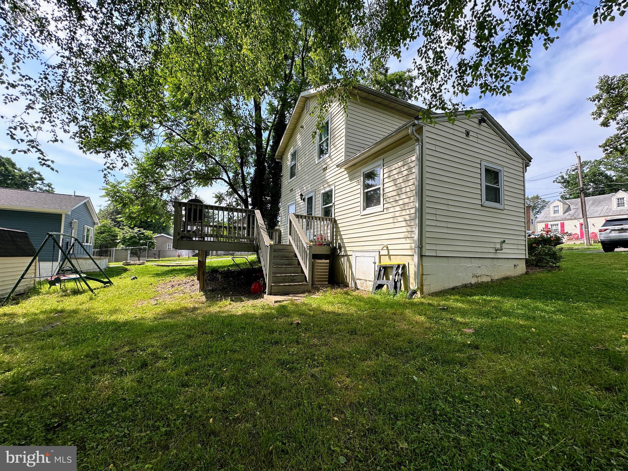 1028 SUMTER AVENUE