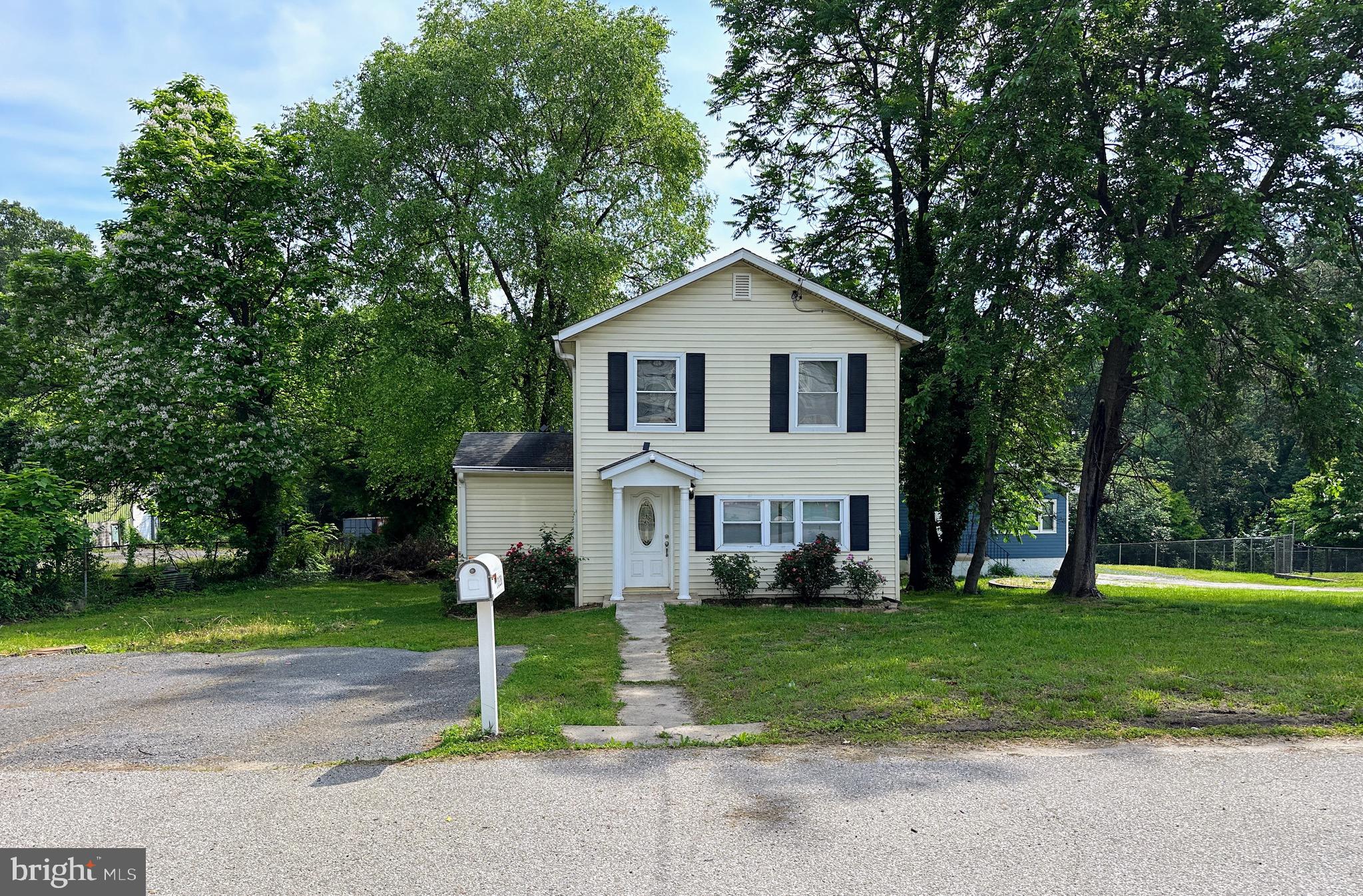 1028 SUMTER AVENUE