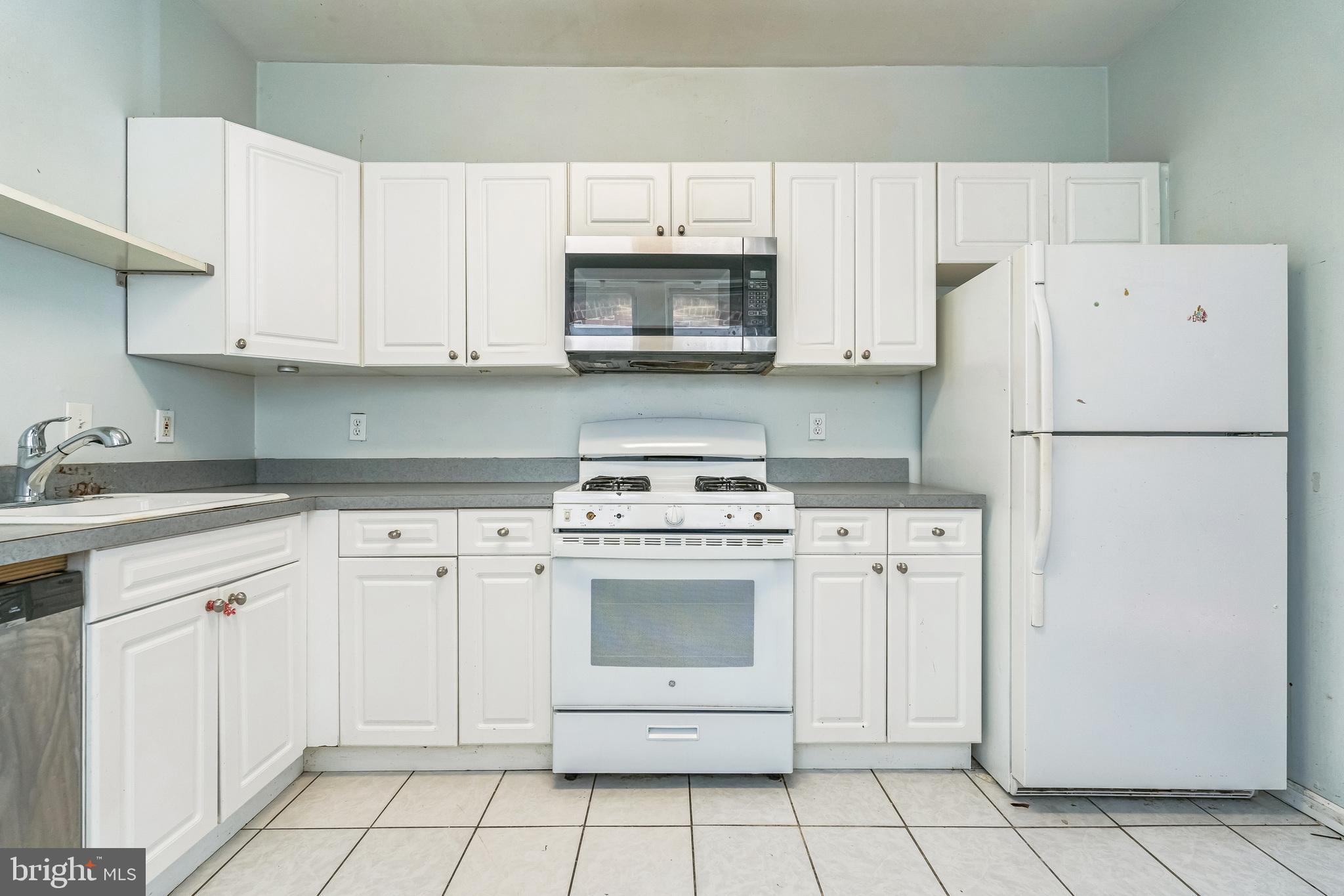 PORT RICHMOND - Residential