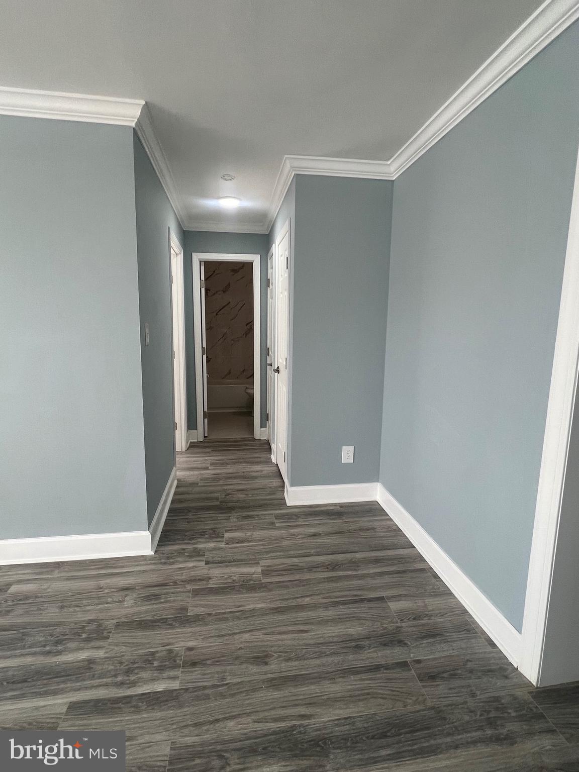 JAMES LEE CONDO - Residential