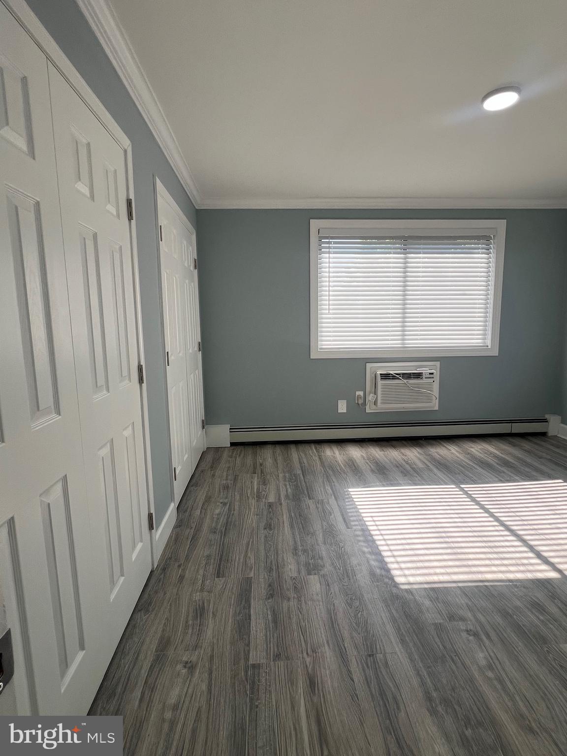 JAMES LEE CONDO - Residential