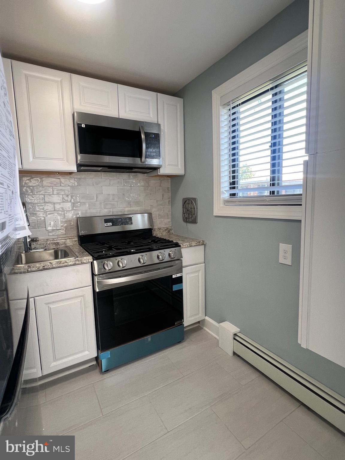 JAMES LEE CONDO - Residential