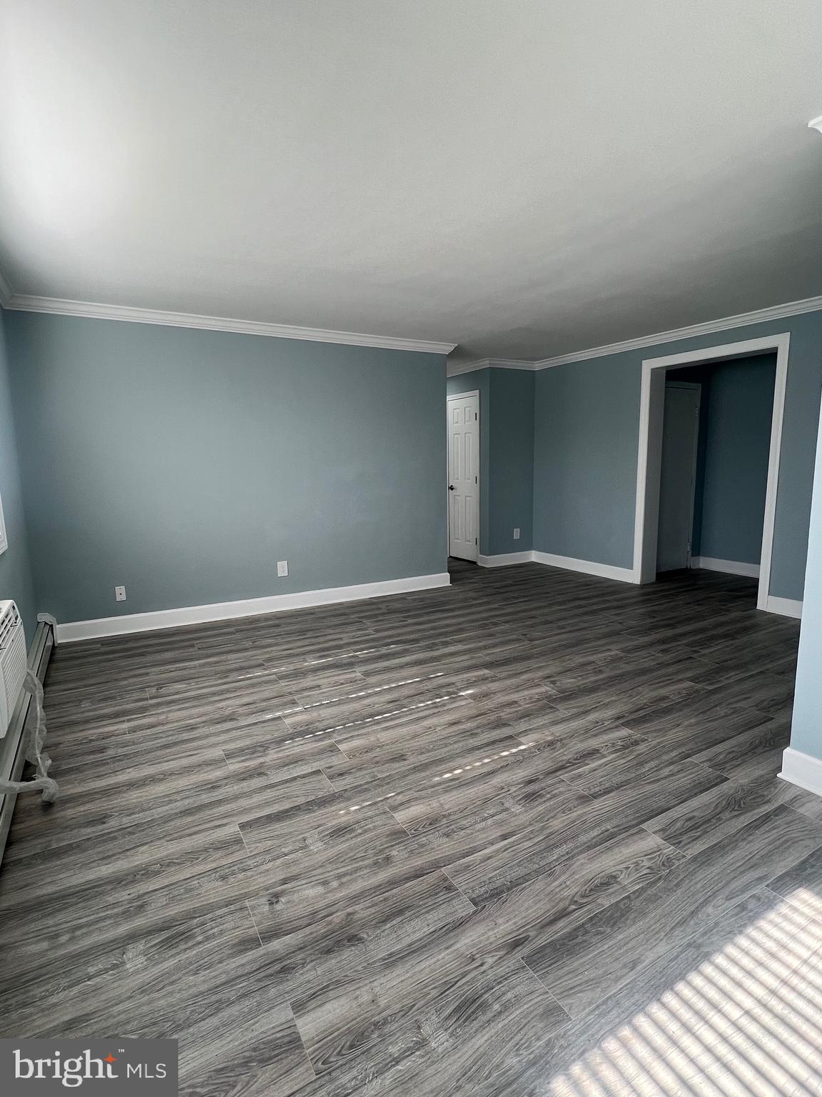 JAMES LEE CONDO - Residential