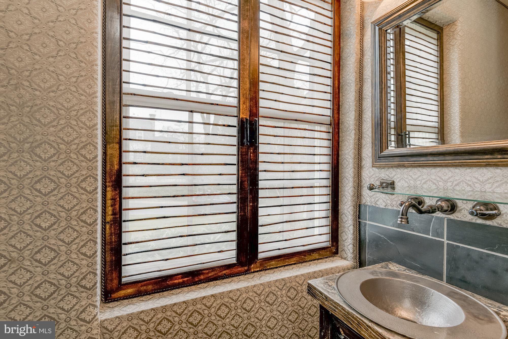 KENWOOD - Residential