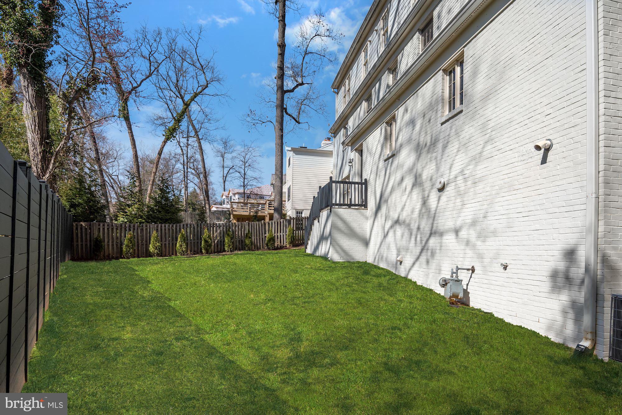 KENWOOD - Residential