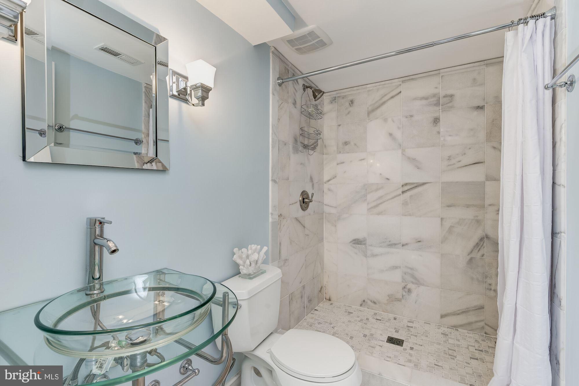 KENWOOD - Residential