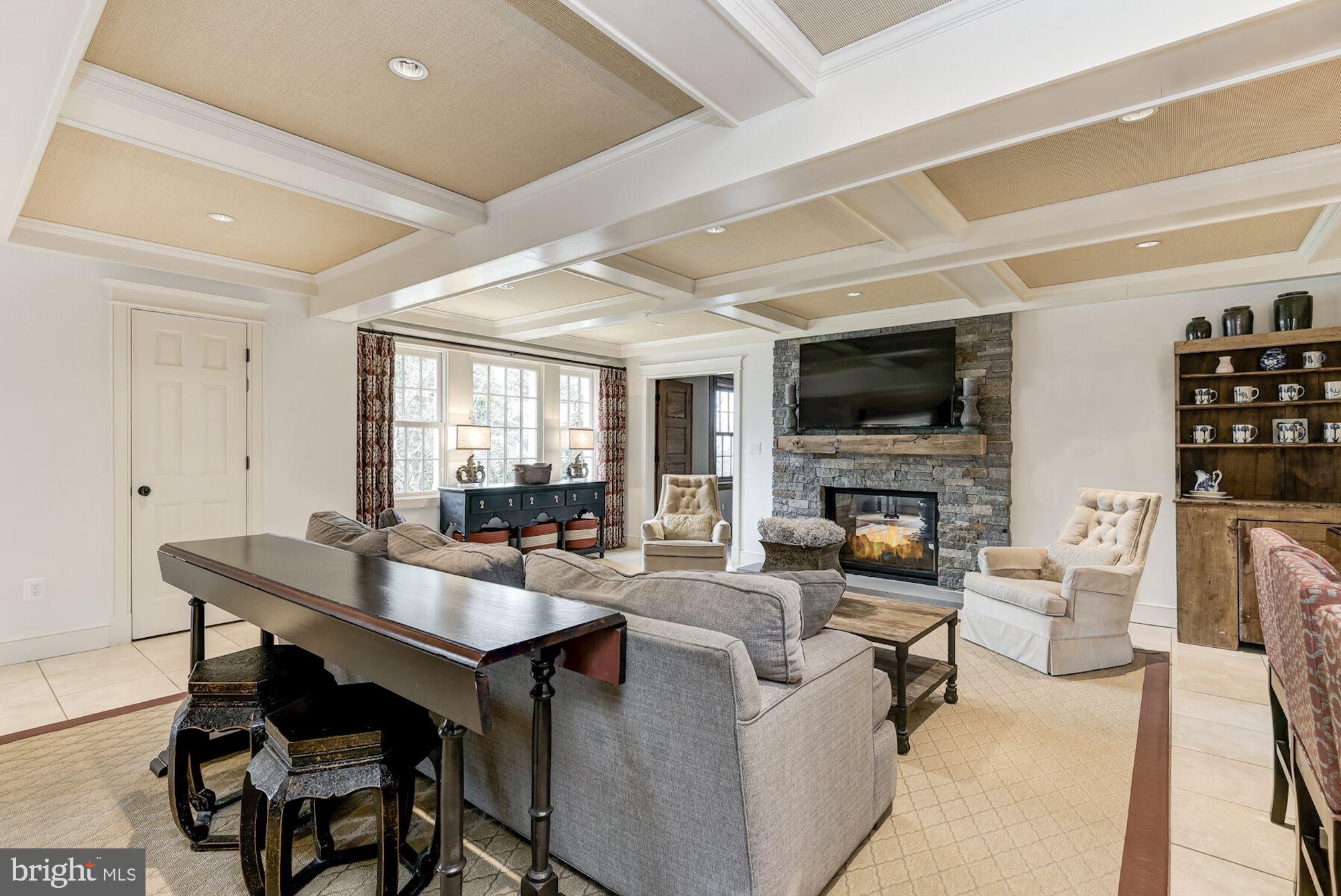 KENWOOD - Residential