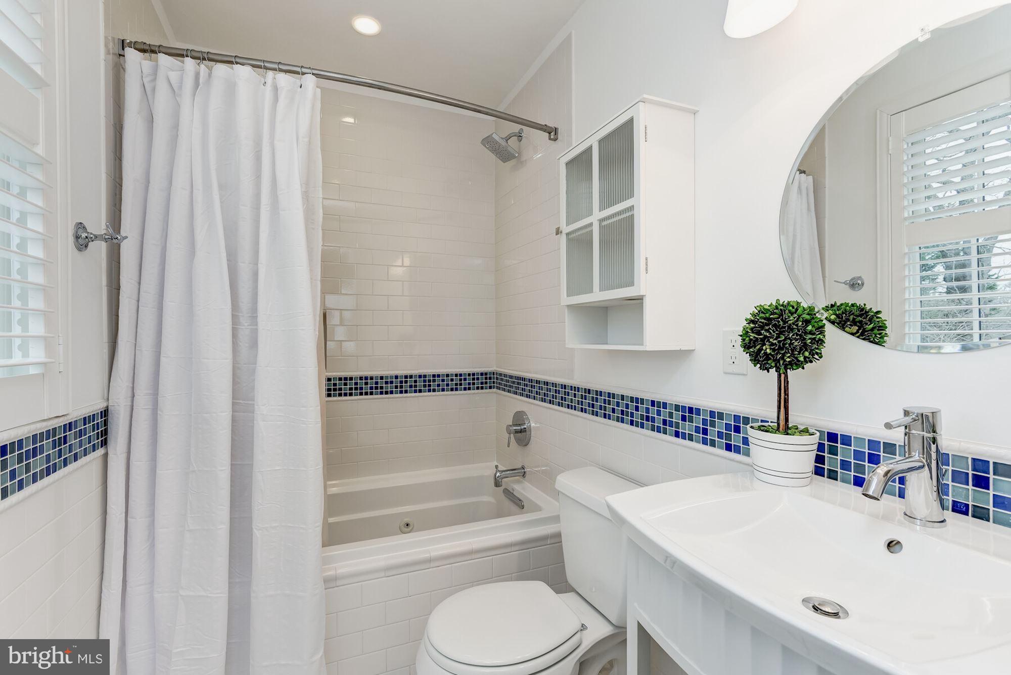 KENWOOD - Residential