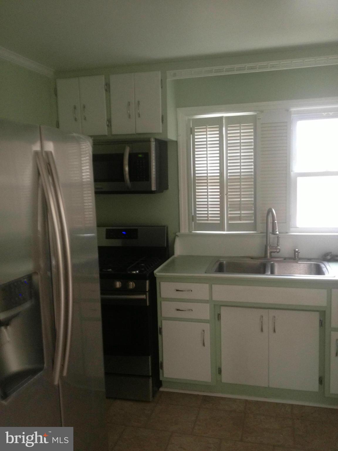 ANNANDALE ACRES - Residential Lease