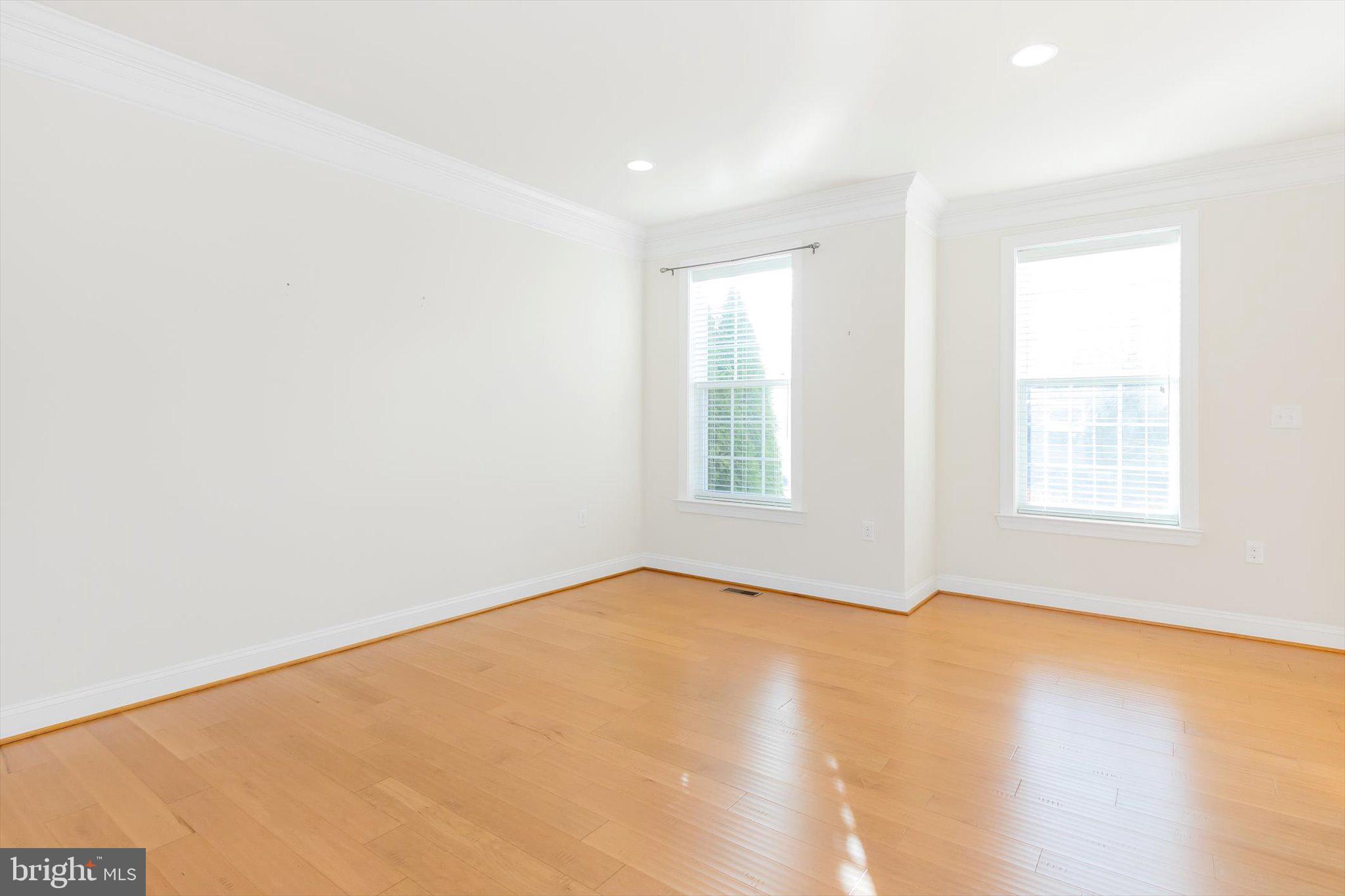 THE POINT - Residential