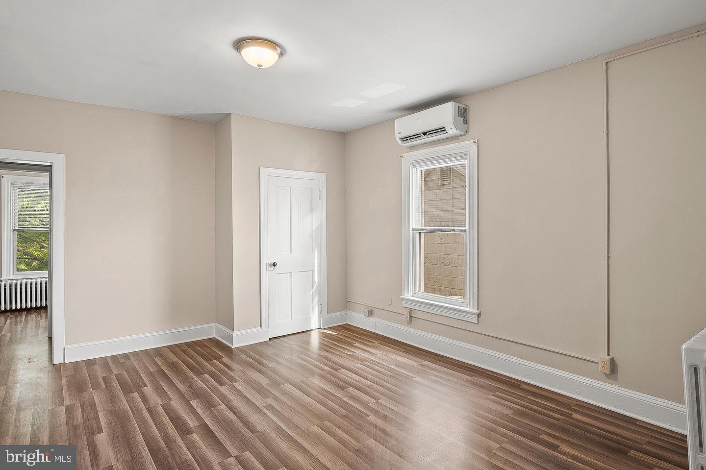 LAUREL - Residential Lease