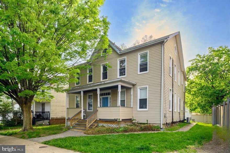 Spacious 2 Bedroom, 1 Bath Apartment 
This bright and comfortable second-level apartment offers 2 bedrooms and 1 bathroom, located directly across from a beautiful park with tennis courts. Enjoy the convenience of being within walking distance to Pallotti and just a few blocks from Main Street, where you’ll find shops, dining, and local amenities.

Water and gas are included in the rent, making this an excellent value.