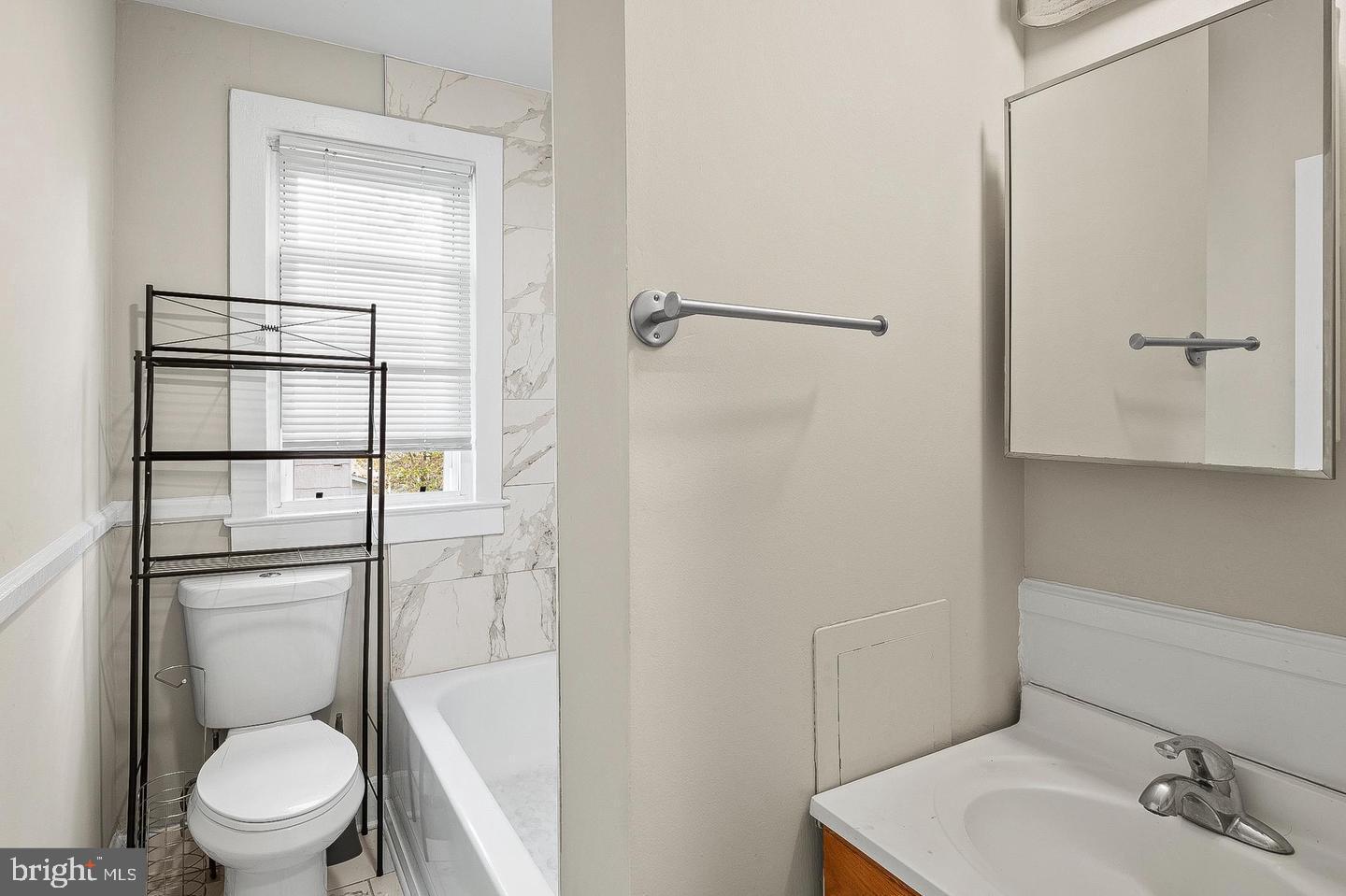 LAUREL - Residential Lease