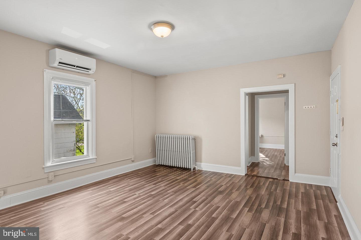 LAUREL - Residential Lease