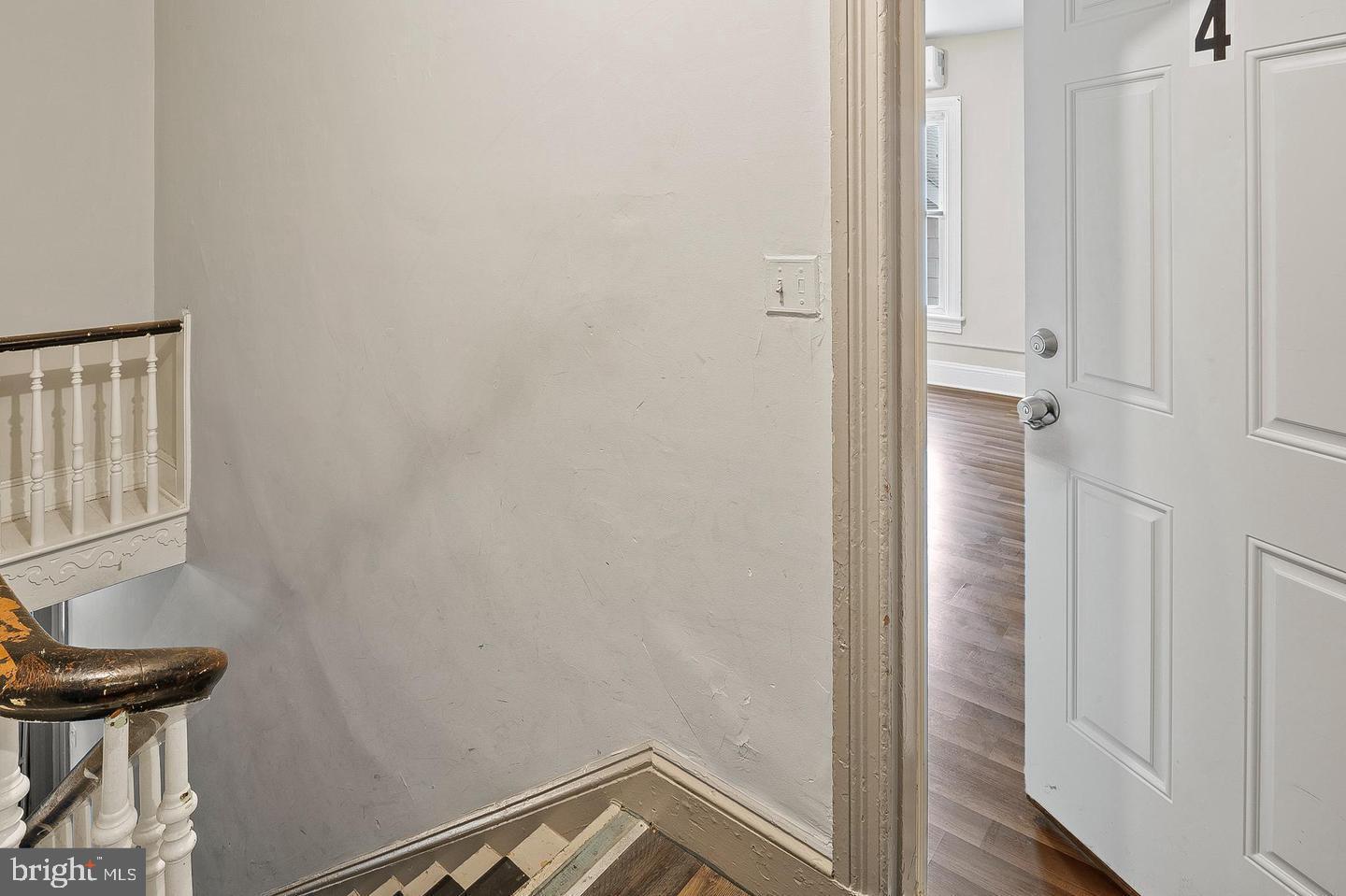 LAUREL - Residential Lease