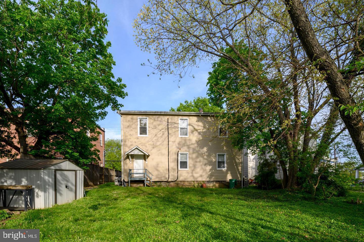 LAUREL - Residential Lease