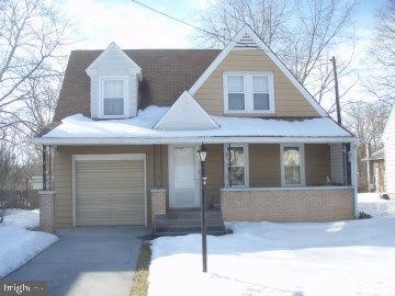 Mechanically solid single, wood floors under carpet, ample closets, should go FHA, VA or city program, nice tile in BA, all but 2 windows replaced, enclosed back porch, needs some TLC.