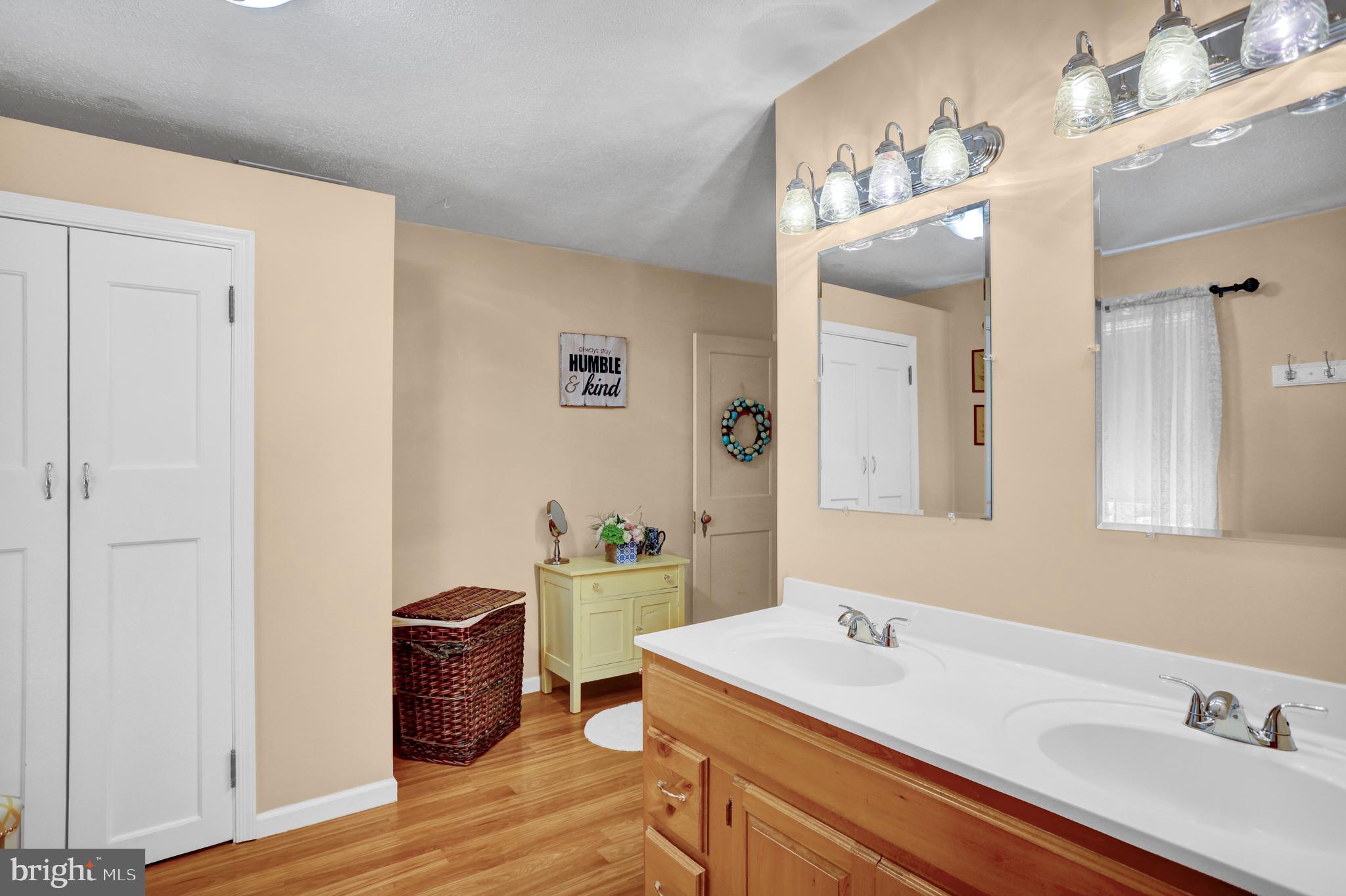 MUHLENBERG PARK - Residential