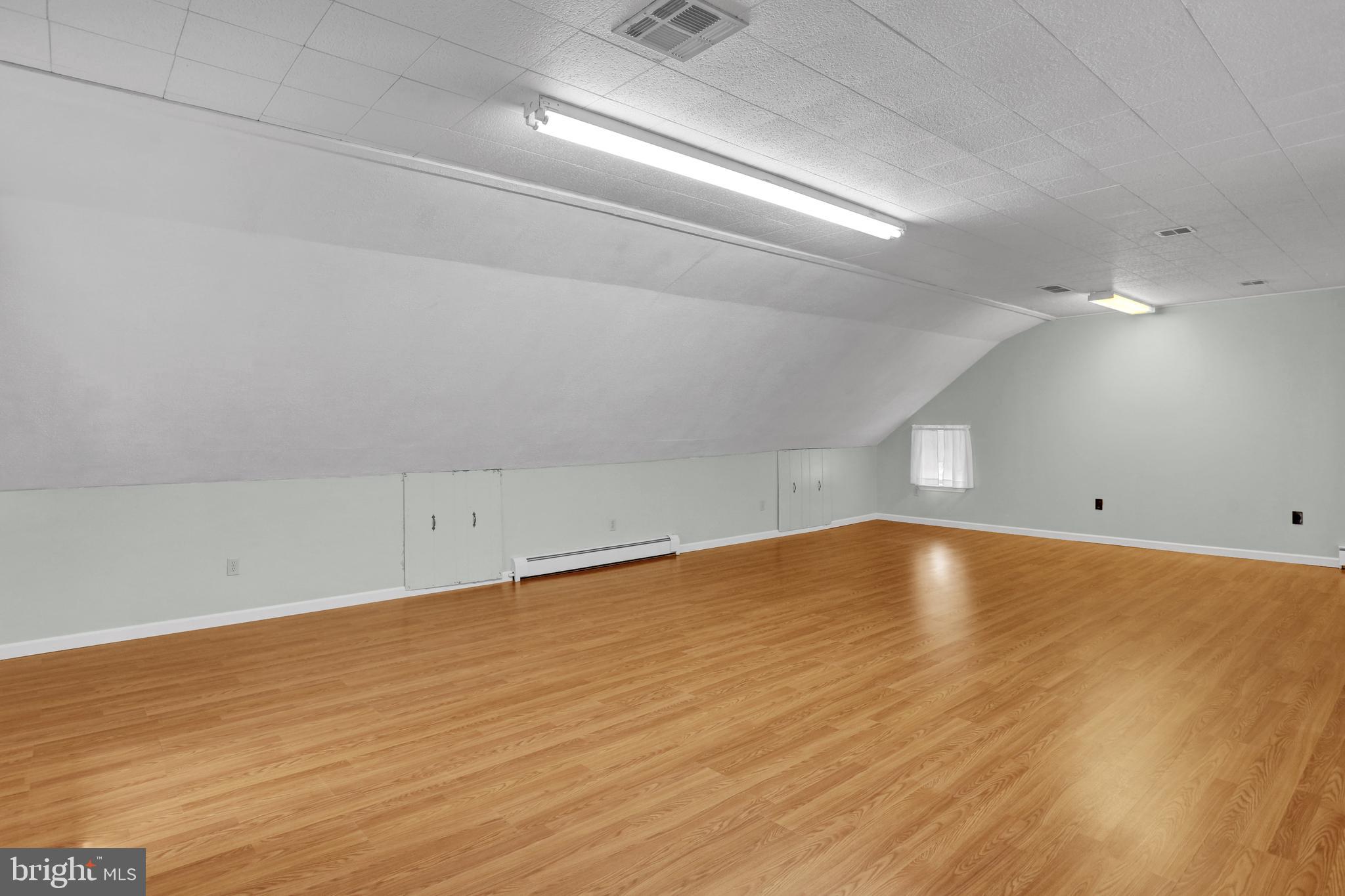 MUHLENBERG PARK - Residential