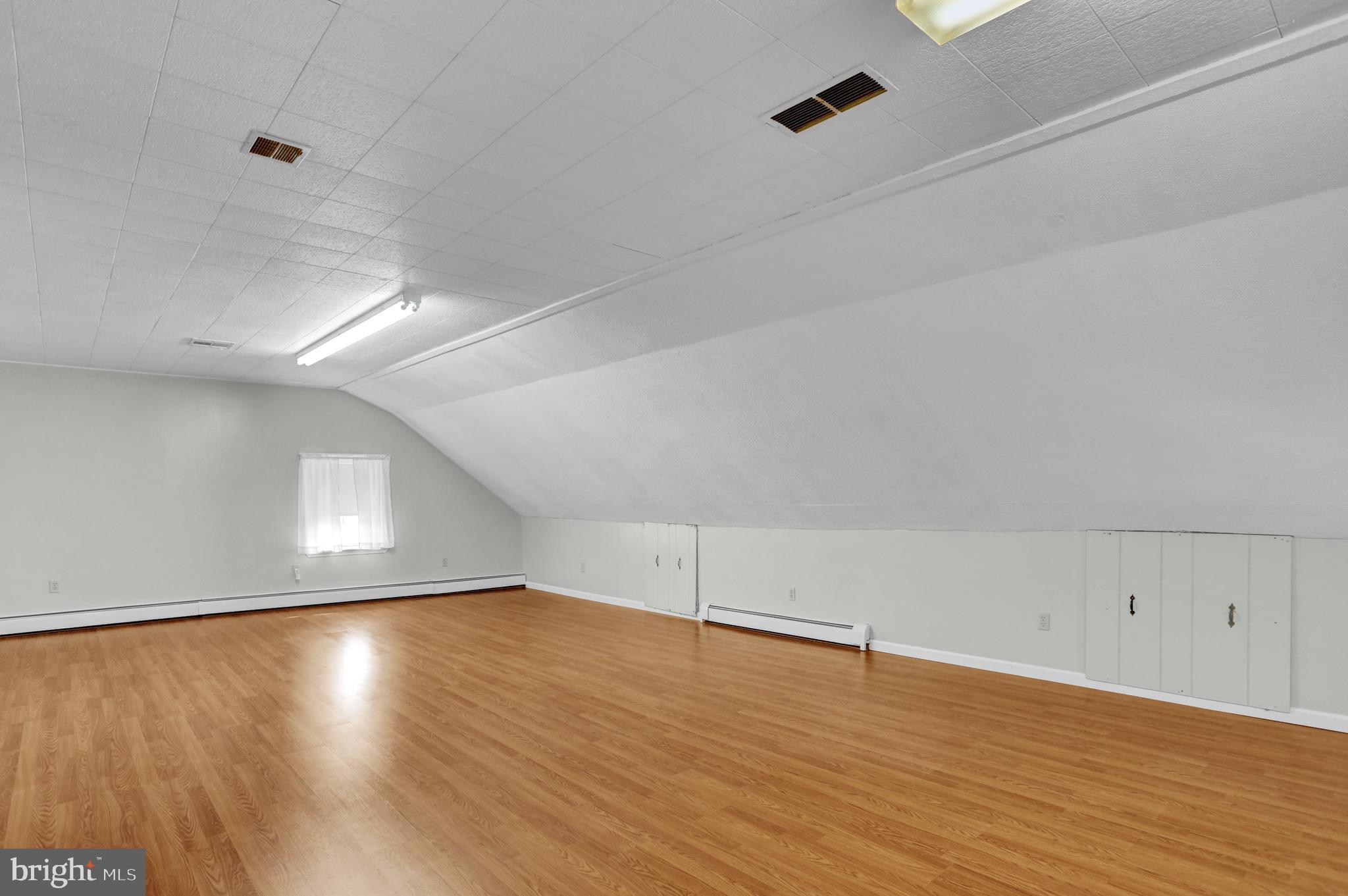 MUHLENBERG PARK - Residential