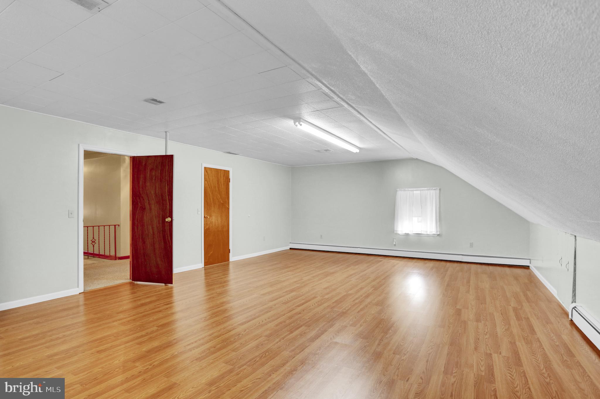 MUHLENBERG PARK - Residential