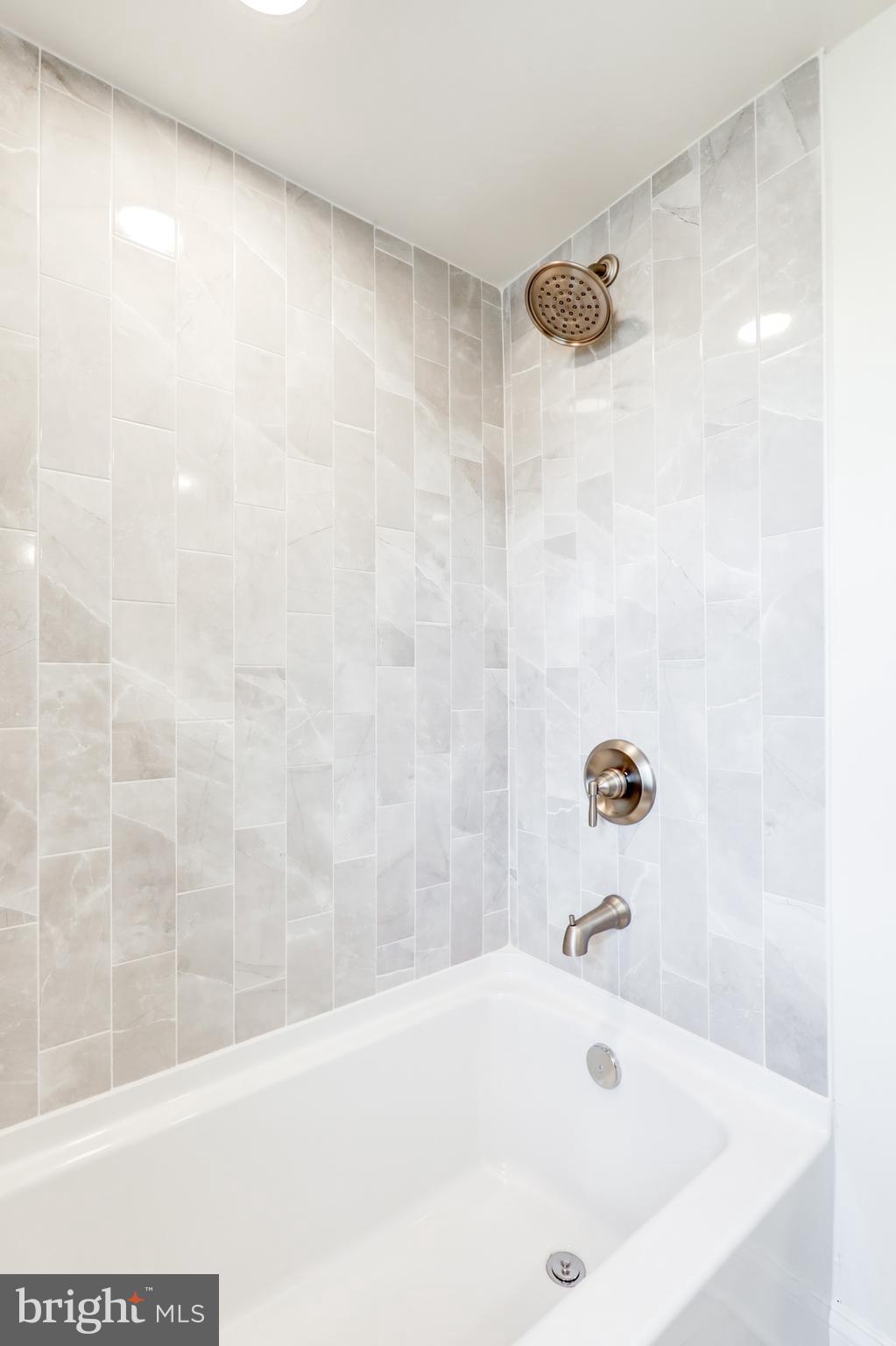 PLEASANT VALLEY HO - Residential