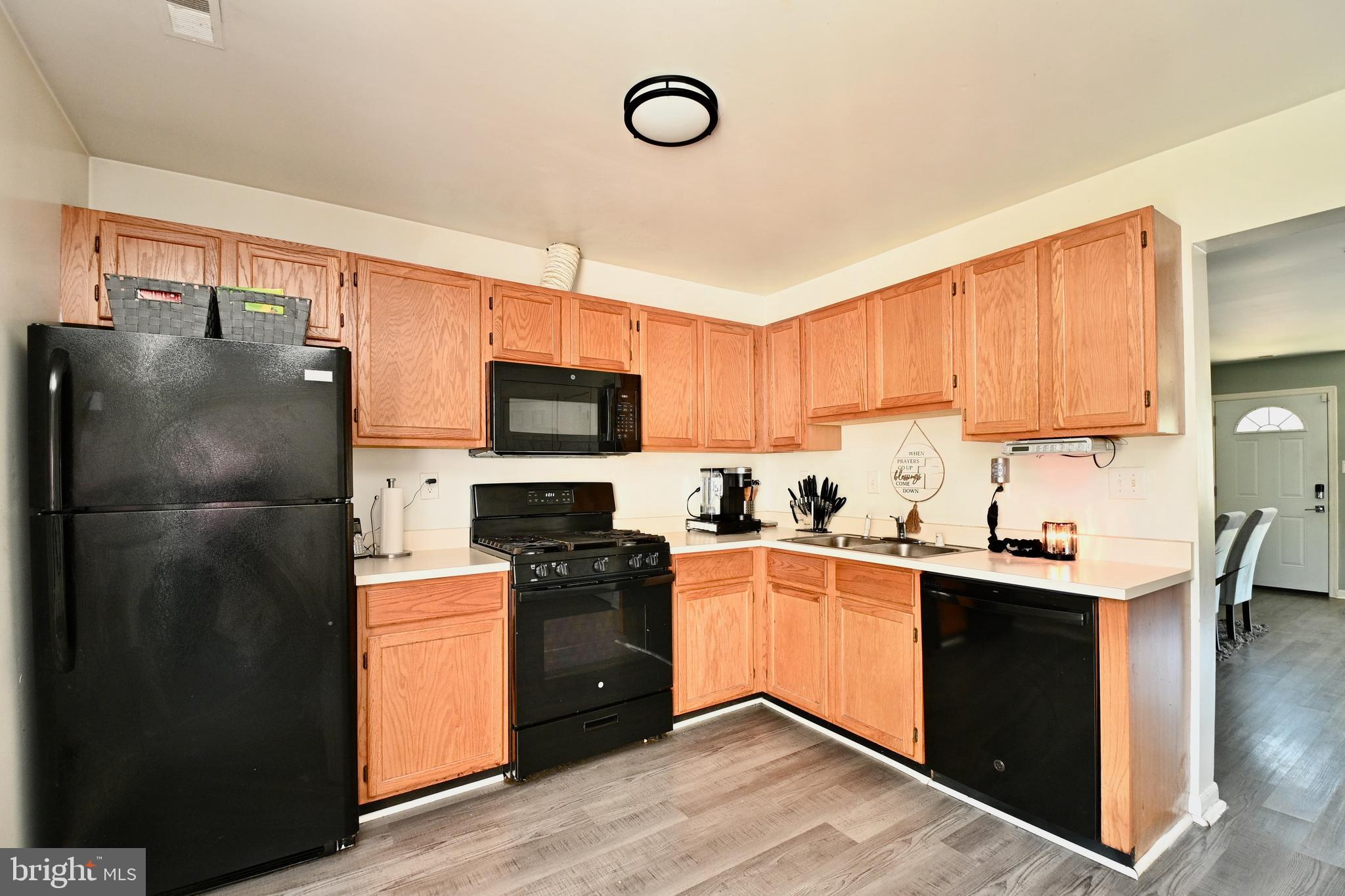 MEADOWS AT WHITE OAK - Residential