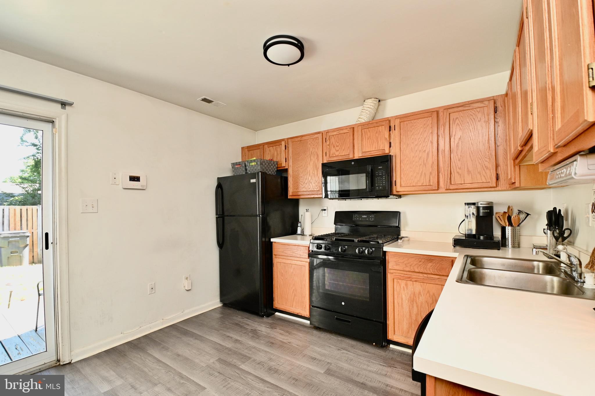 MEADOWS AT WHITE OAK - Residential