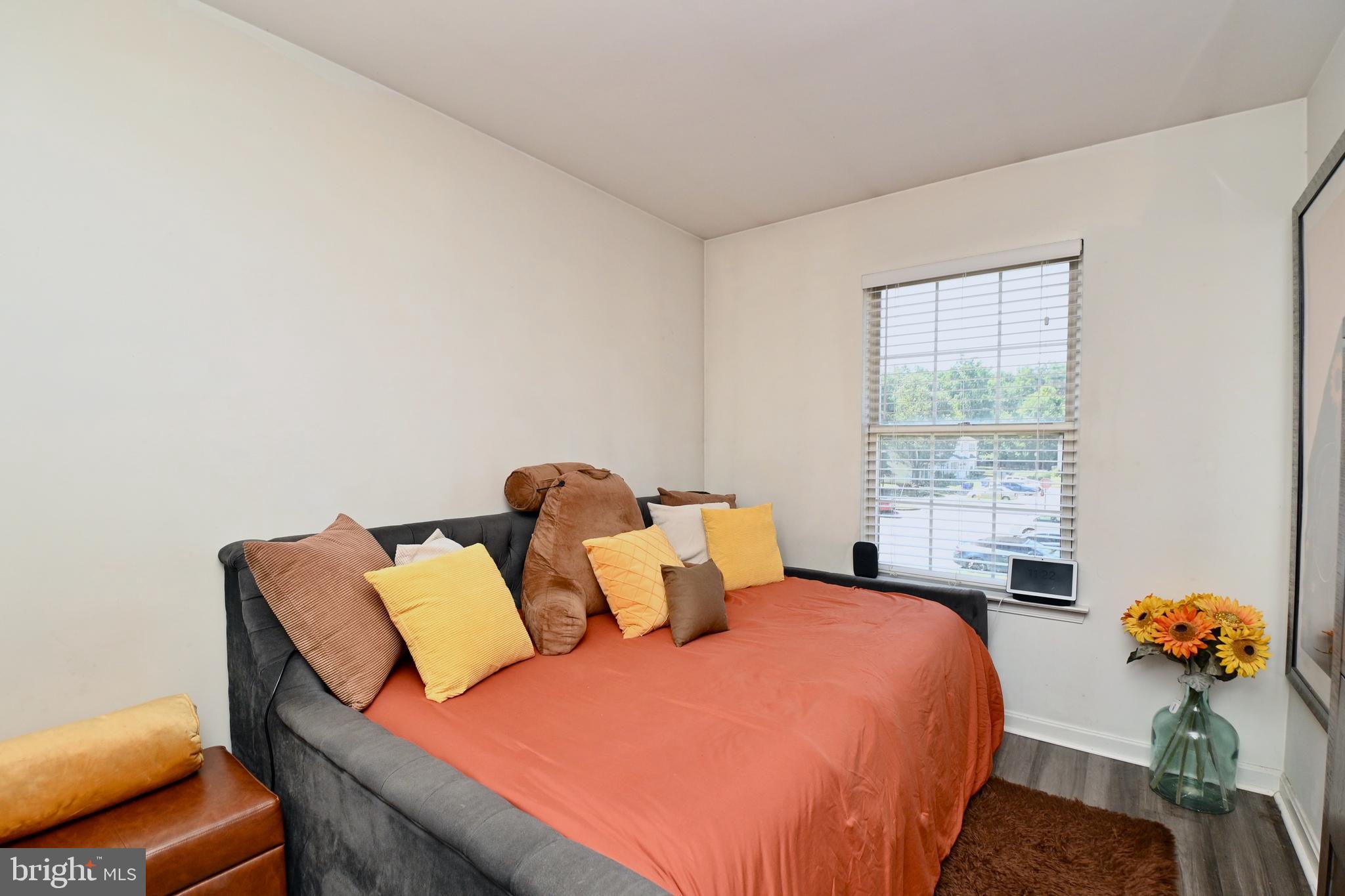 MEADOWS AT WHITE OAK - Residential