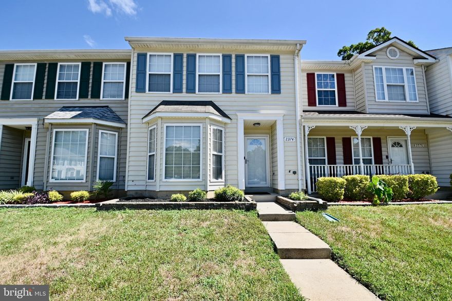 Charming interior 2 level townhome with vinyl exterior, fenced rear, patio, owner's suite, nice sized additional bedrooms, eat in kitchen and bay window.  This home will not disappoint!  Hurry - This home will not last long! HVAC system  and unit is only two years old with warranty.  New Roof to be installed!!

Agents, if you cannot make your scheduled appointment, please cancel or reschedule in the system or if you are running late for an appointment, please update in the system or call for a change of time.
