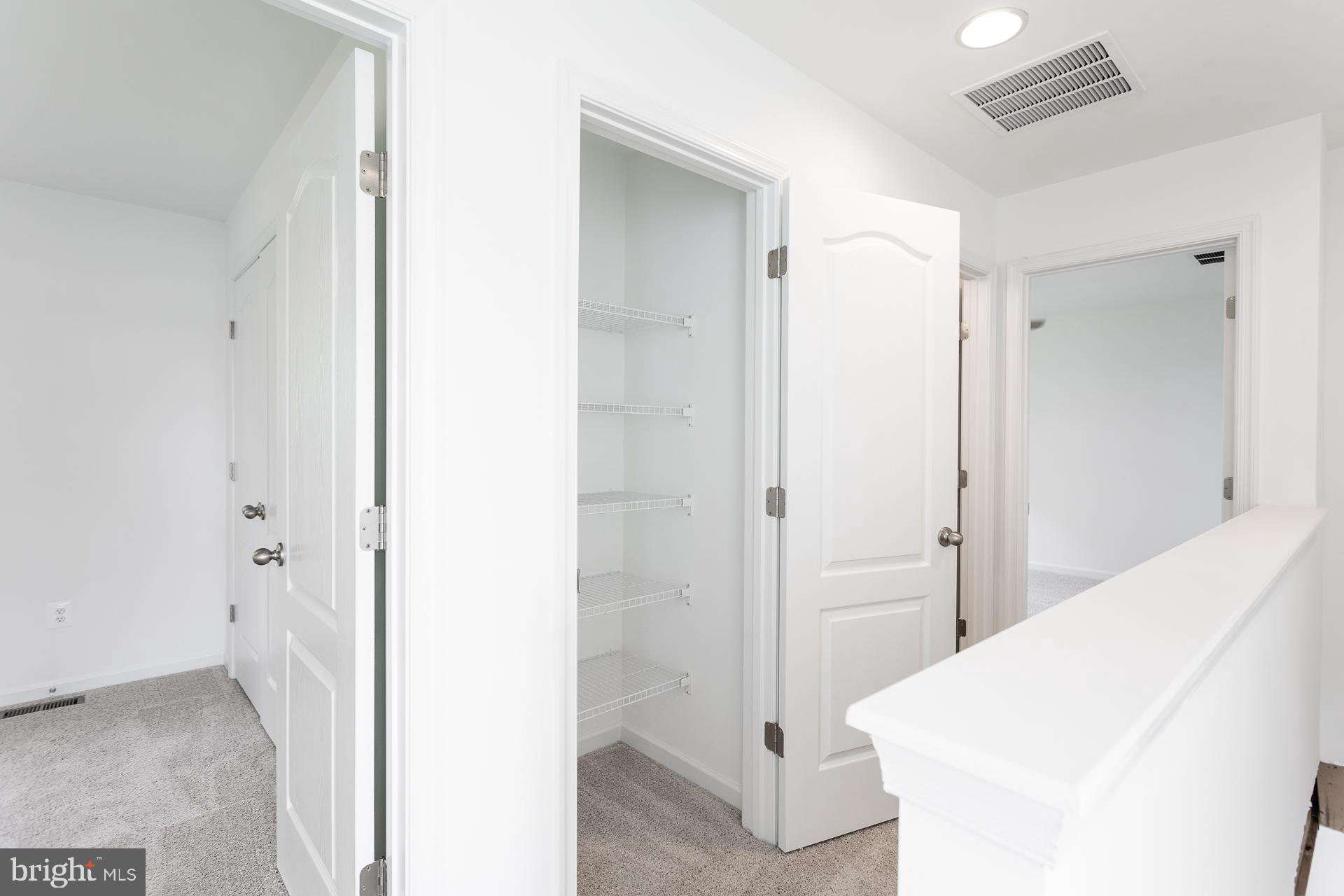 SOUTH BROOK - Residential