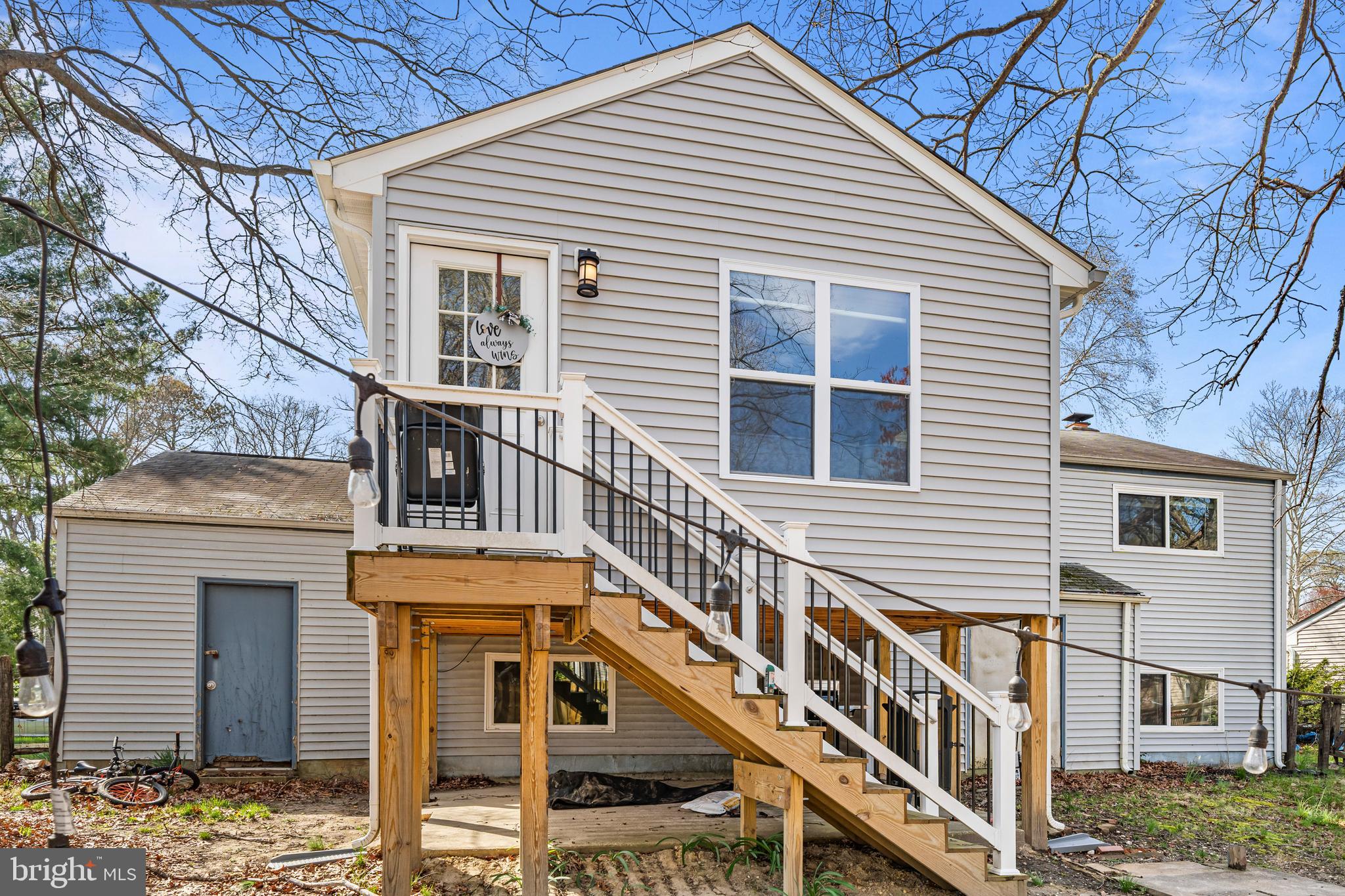 ST CHARLES BANNISTER - Residential