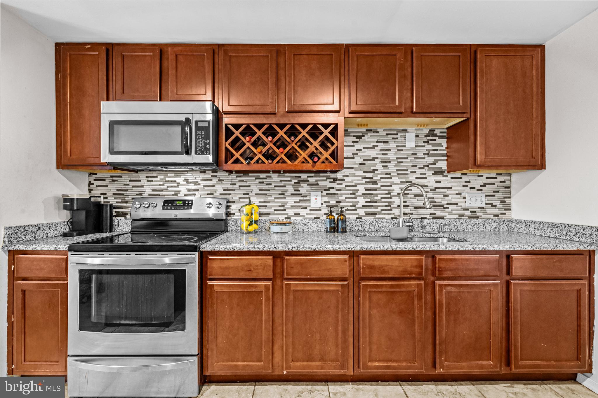 ST CHARLES BANNISTER - Residential