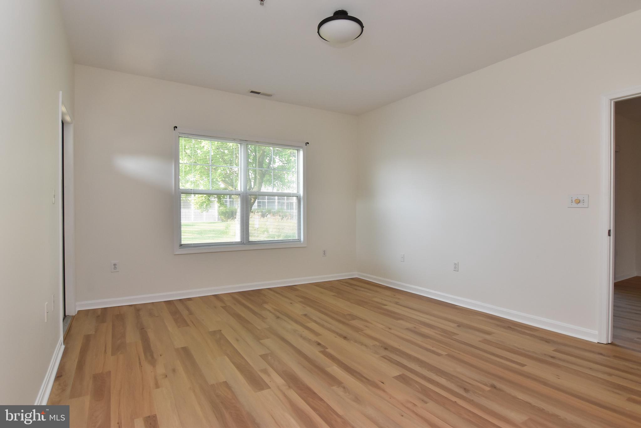 VILLAS AT BAY CROSSING - Residential Lease