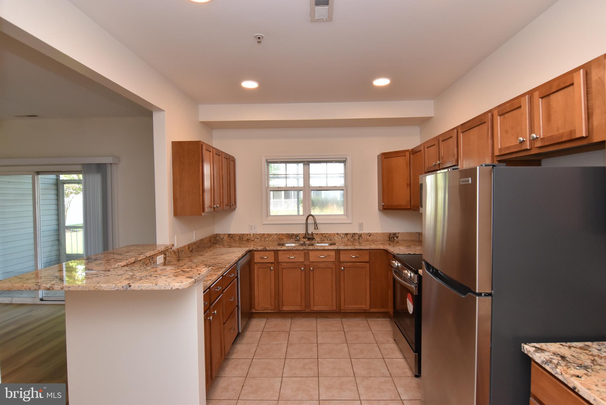 VILLAS AT BAY CROSSING - Residential Lease