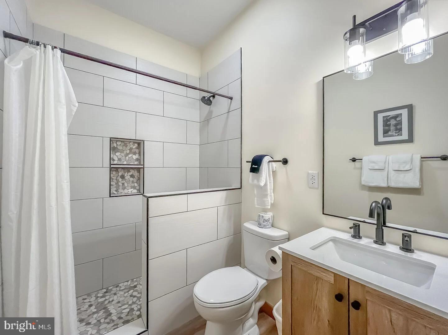 WATERSIDE AT WISP - Residential