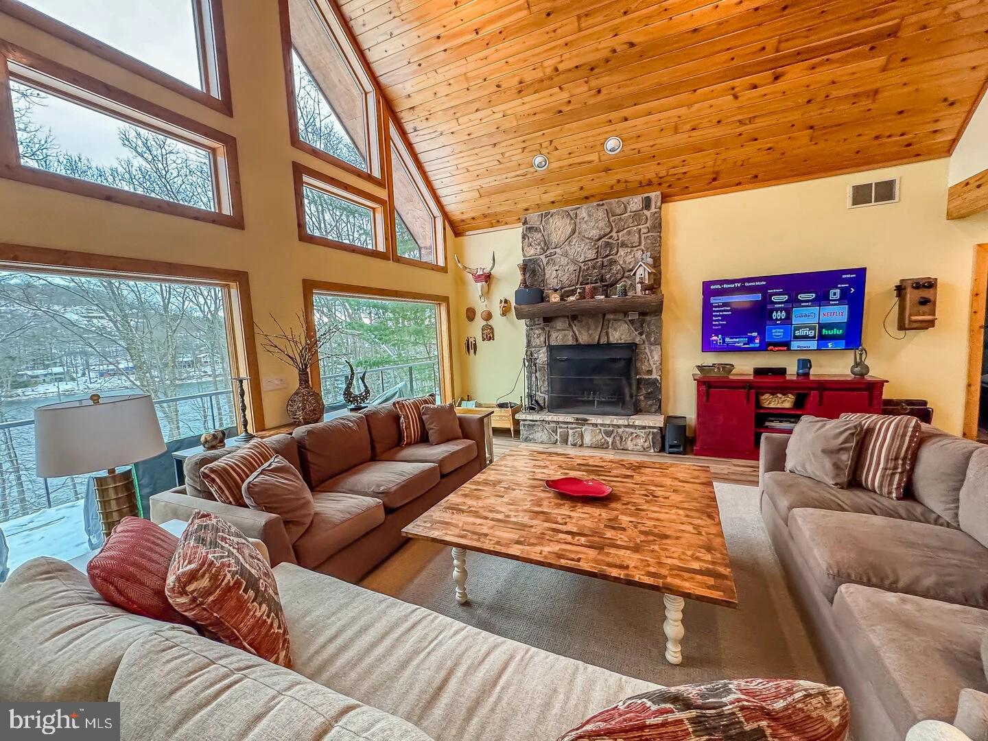 WATERSIDE AT WISP - Residential