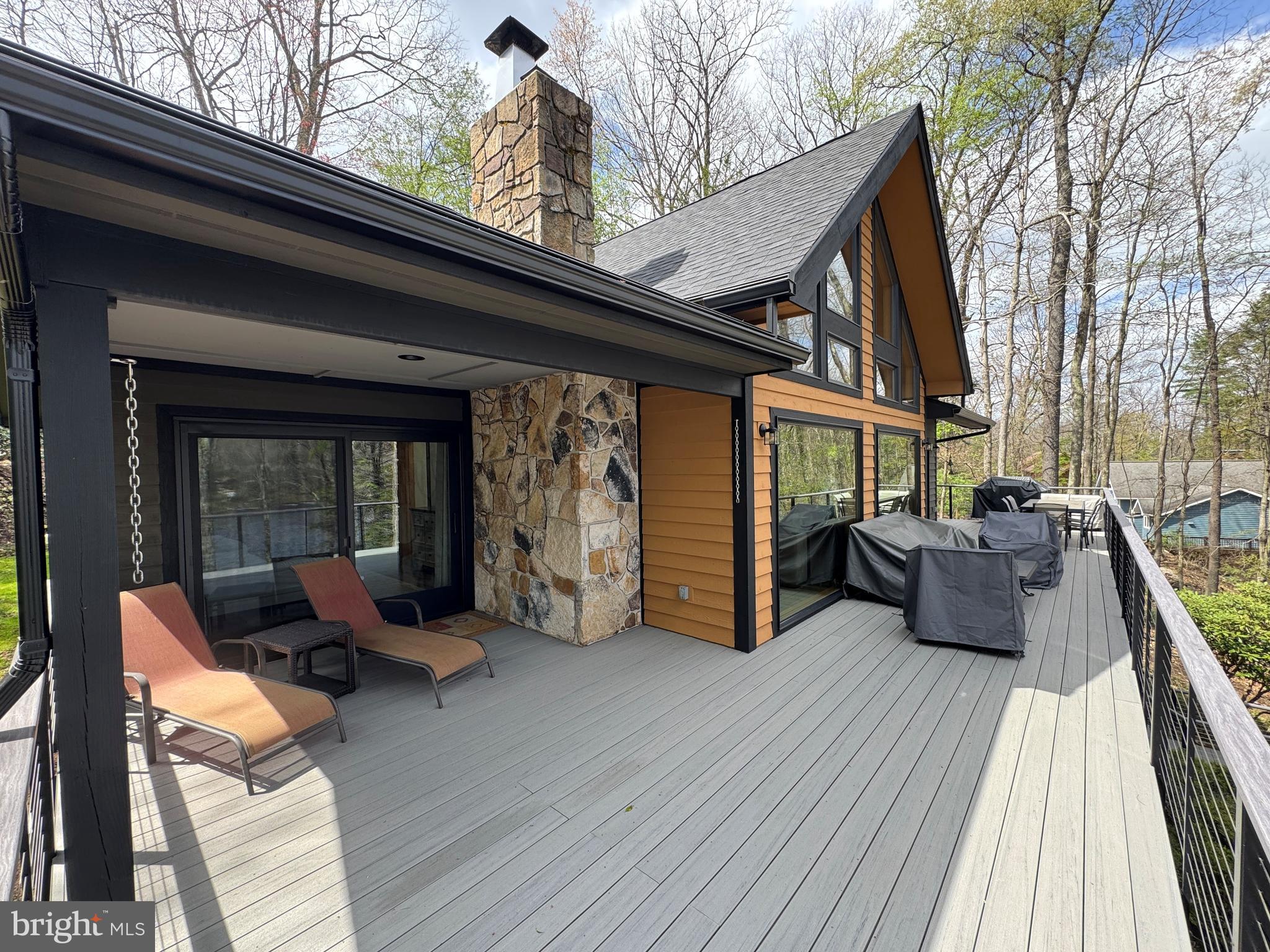 WATERSIDE AT WISP - Residential