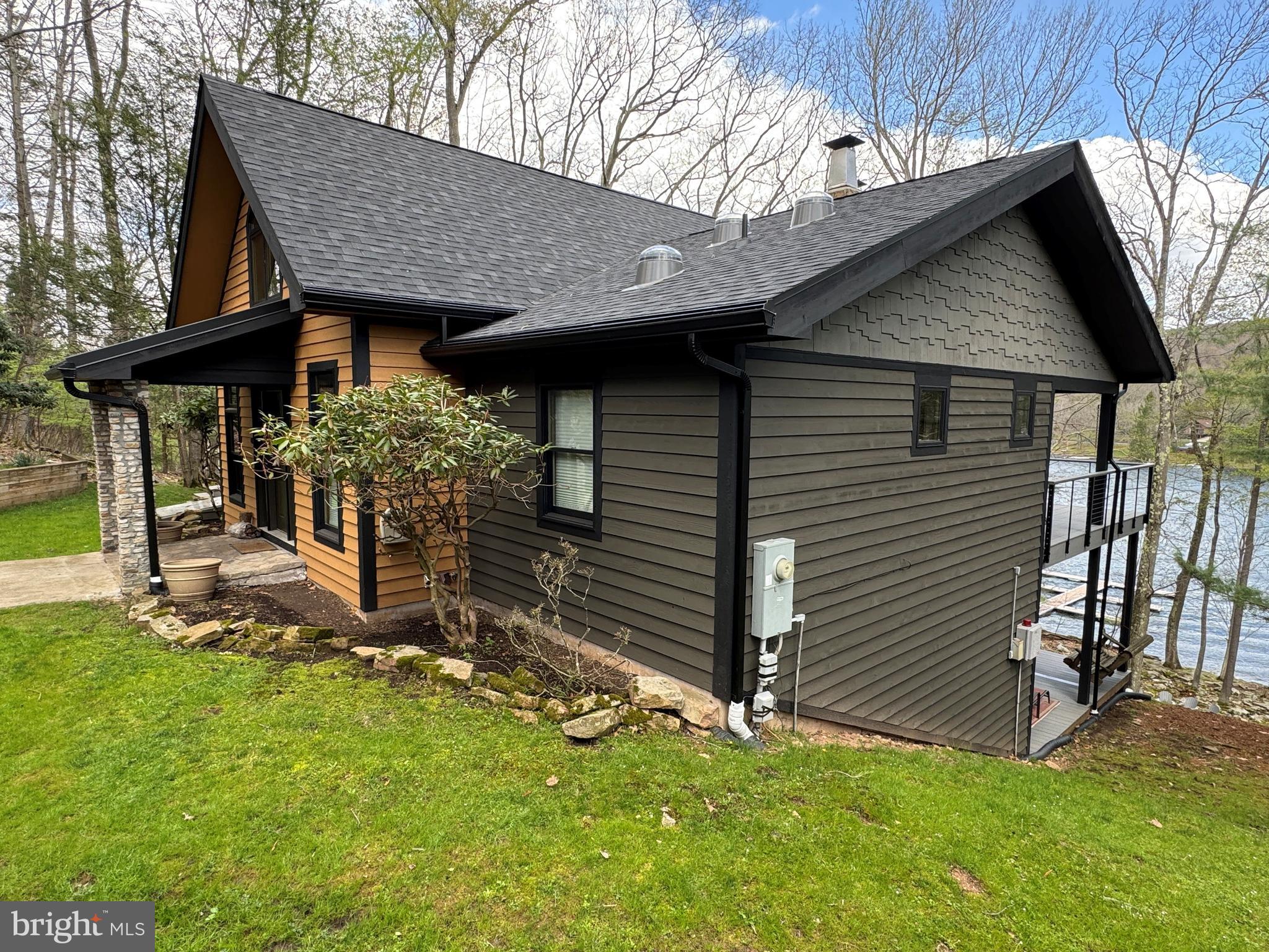 WATERSIDE AT WISP - Residential