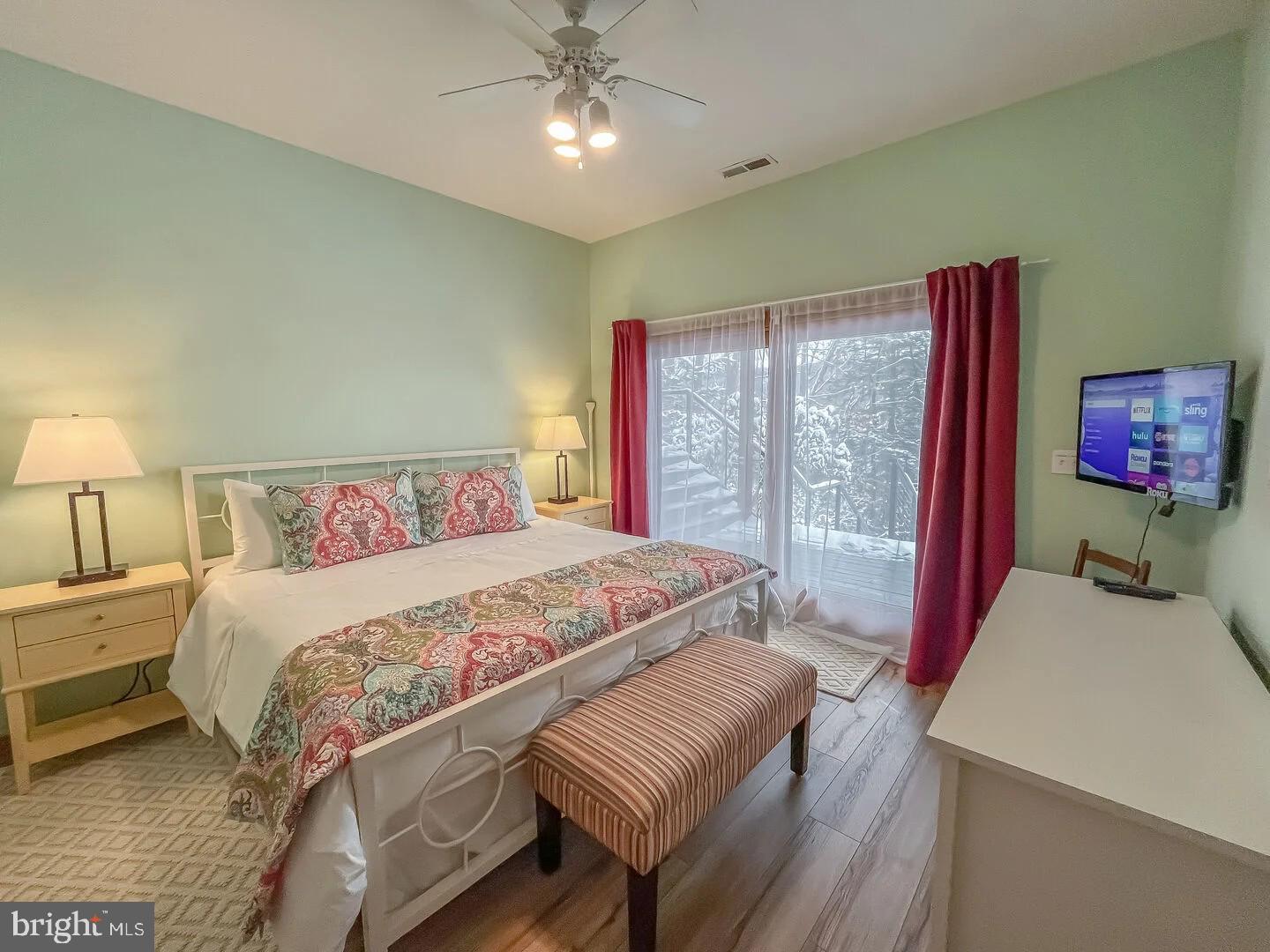 WATERSIDE AT WISP - Residential