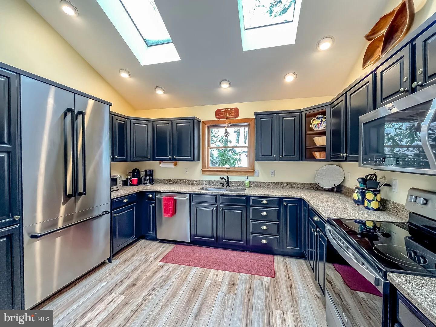 WATERSIDE AT WISP - Residential