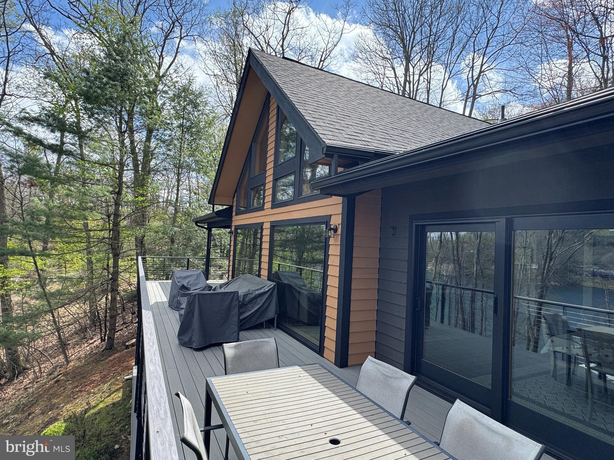 WATERSIDE AT WISP - Residential