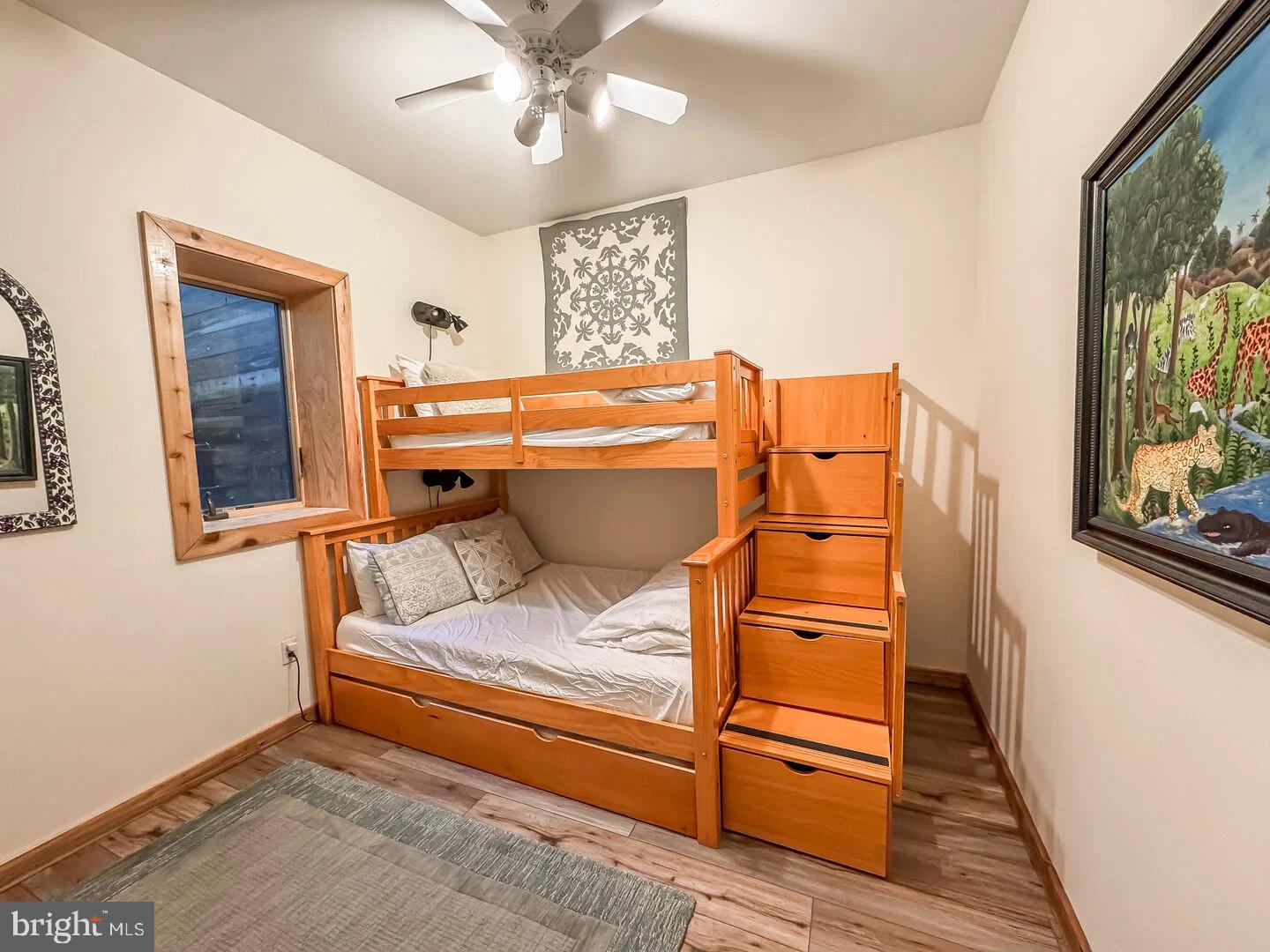 WATERSIDE AT WISP - Residential