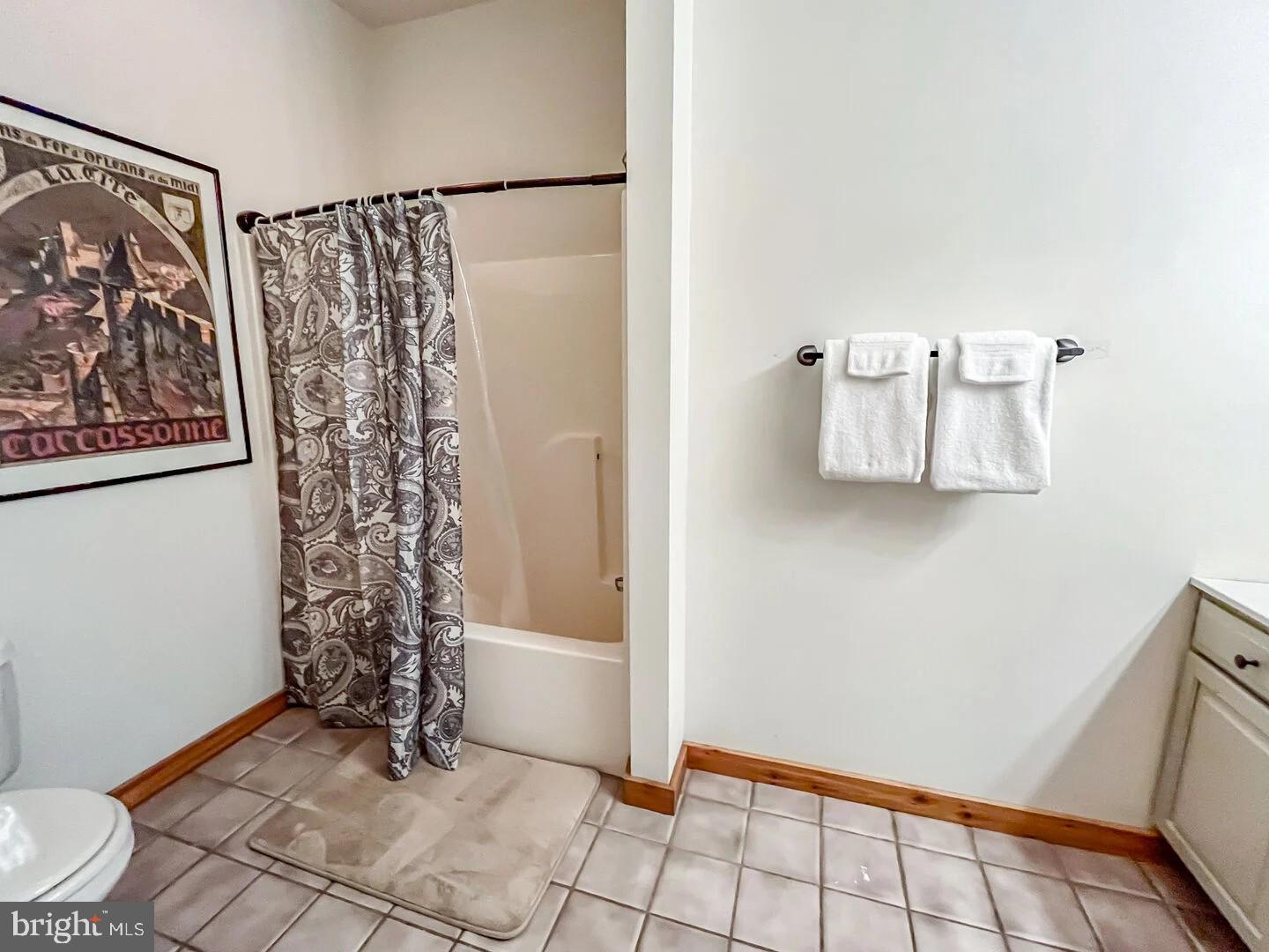 WATERSIDE AT WISP - Residential