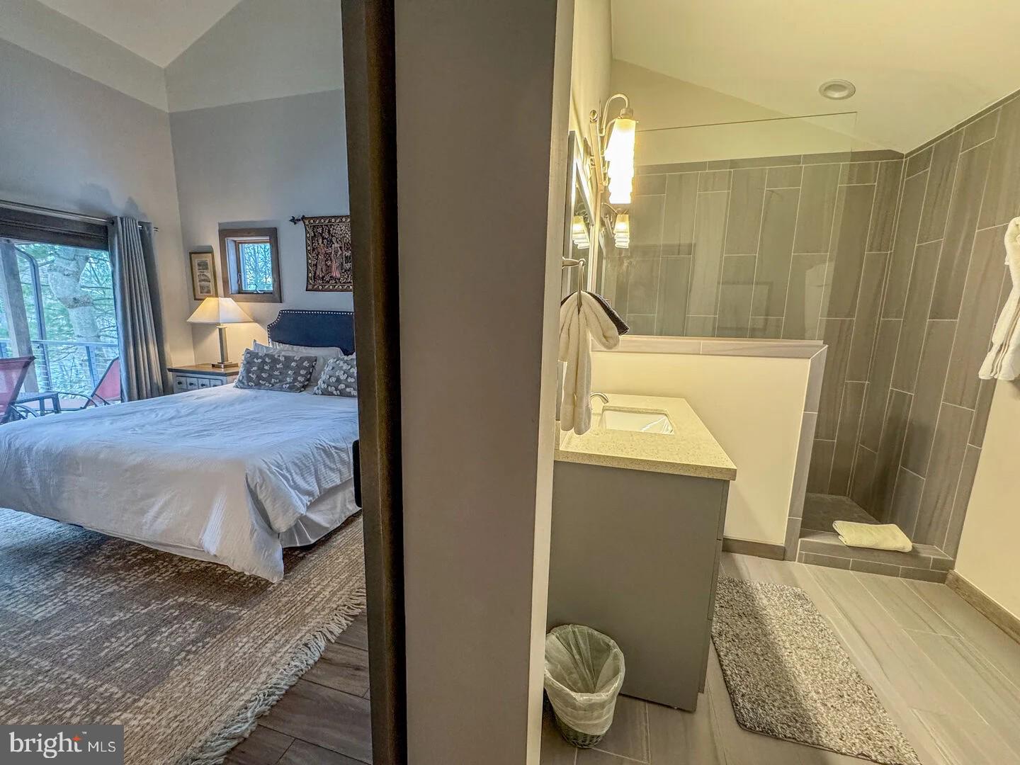 WATERSIDE AT WISP - Residential