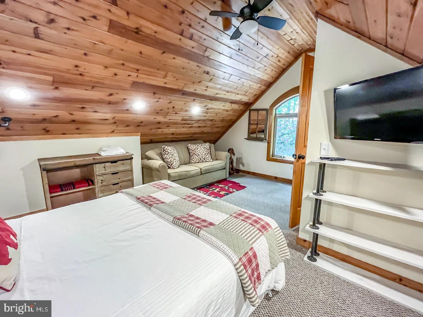 WATERSIDE AT WISP - Residential