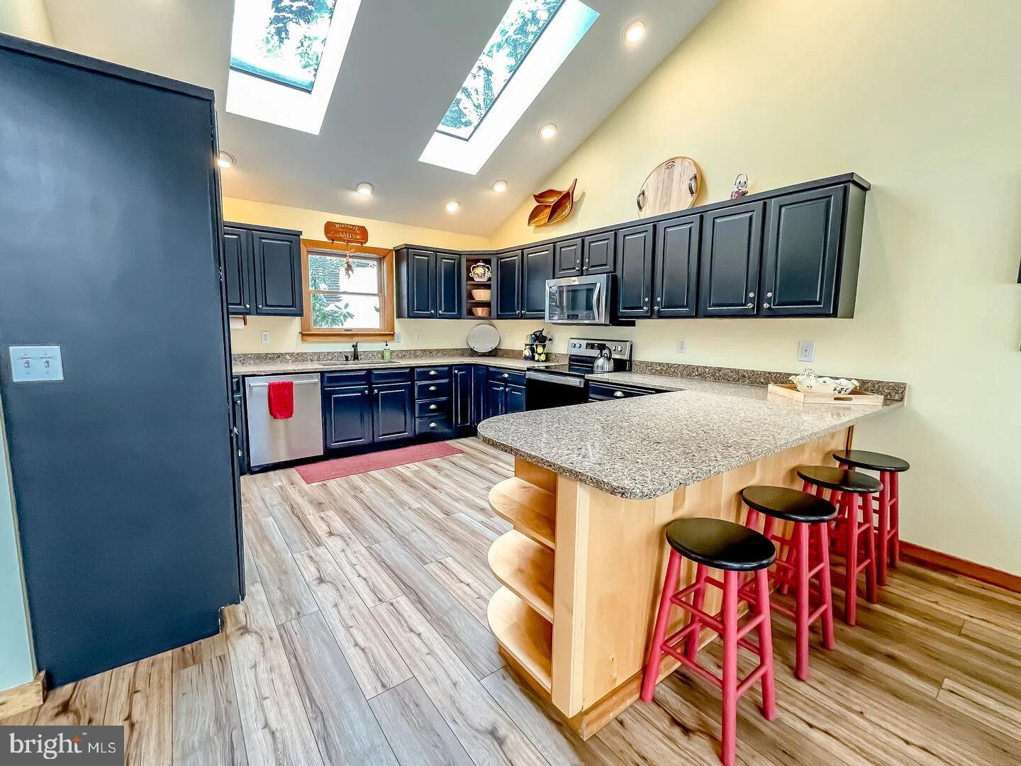 WATERSIDE AT WISP - Residential