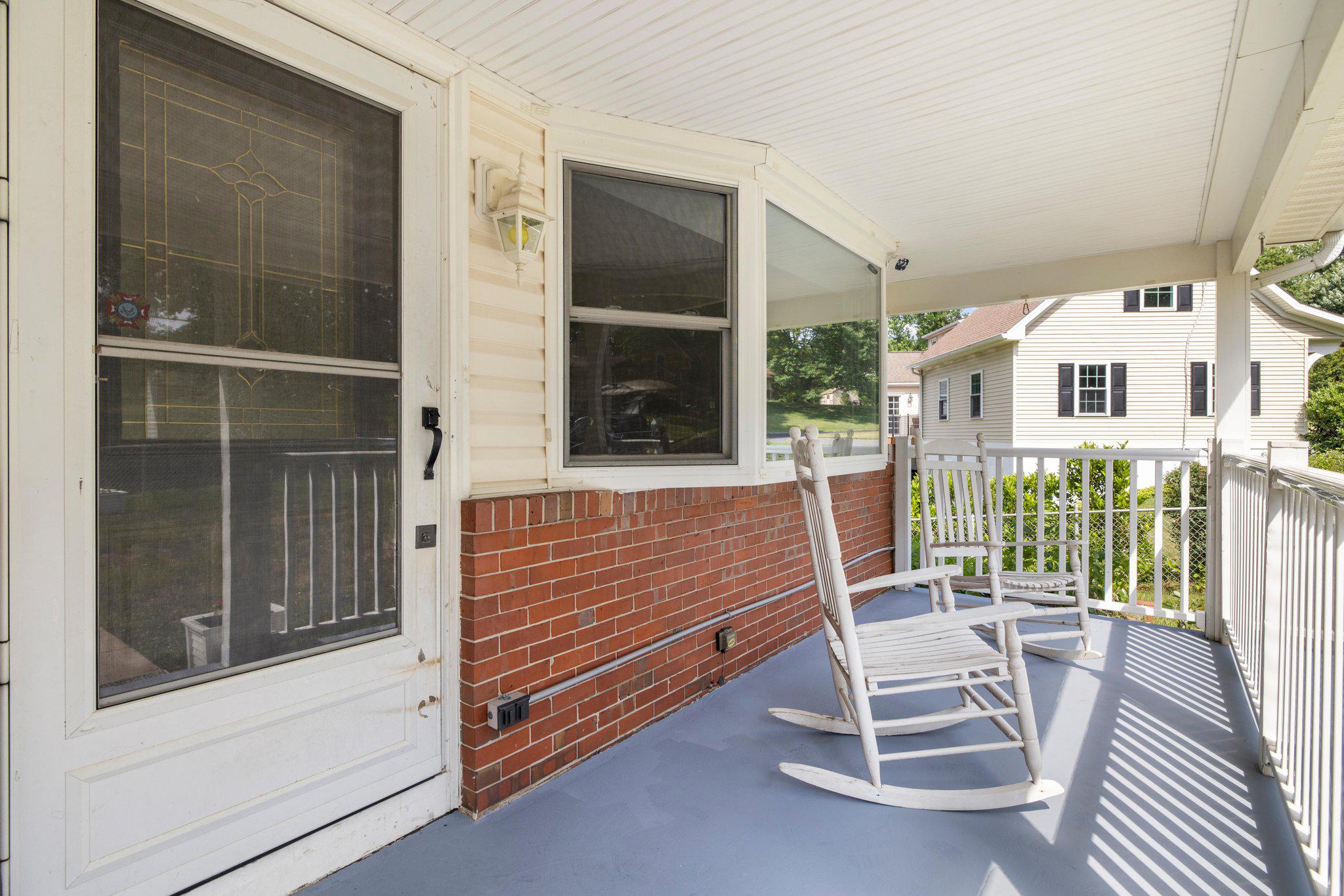 5822 FOREST HILL ROAD