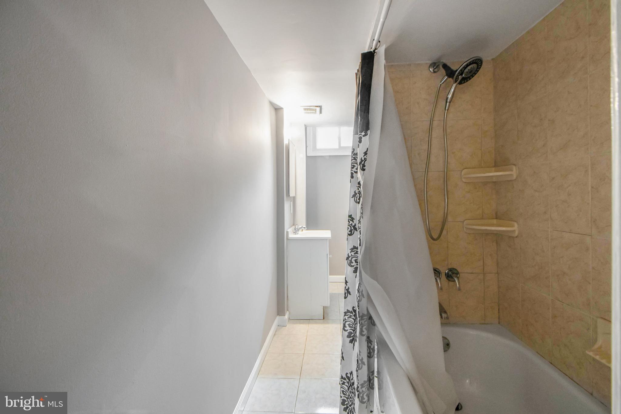 HYNESBORO PARK - Residential