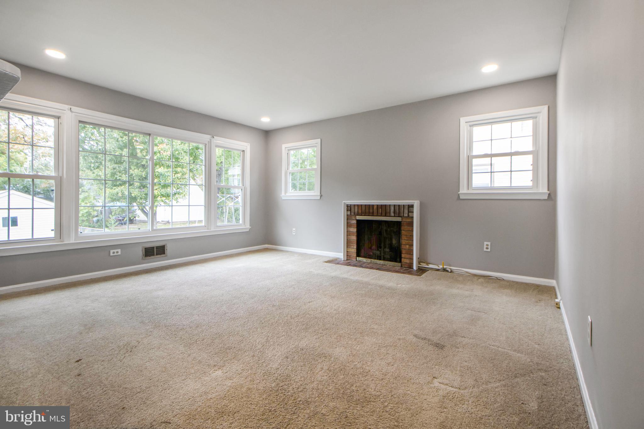 HYNESBORO PARK - Residential